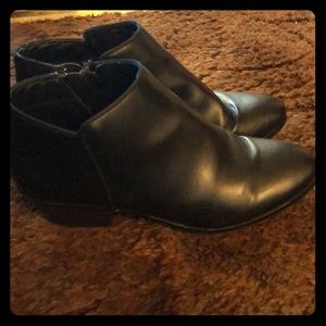 Womens black boots